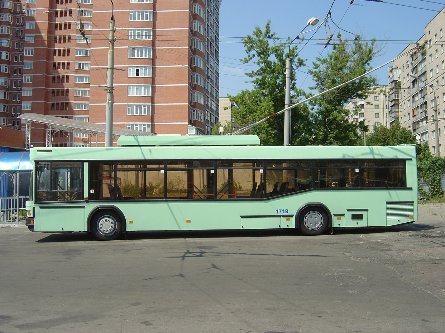 Киев, МАЗ-103Т № 1719