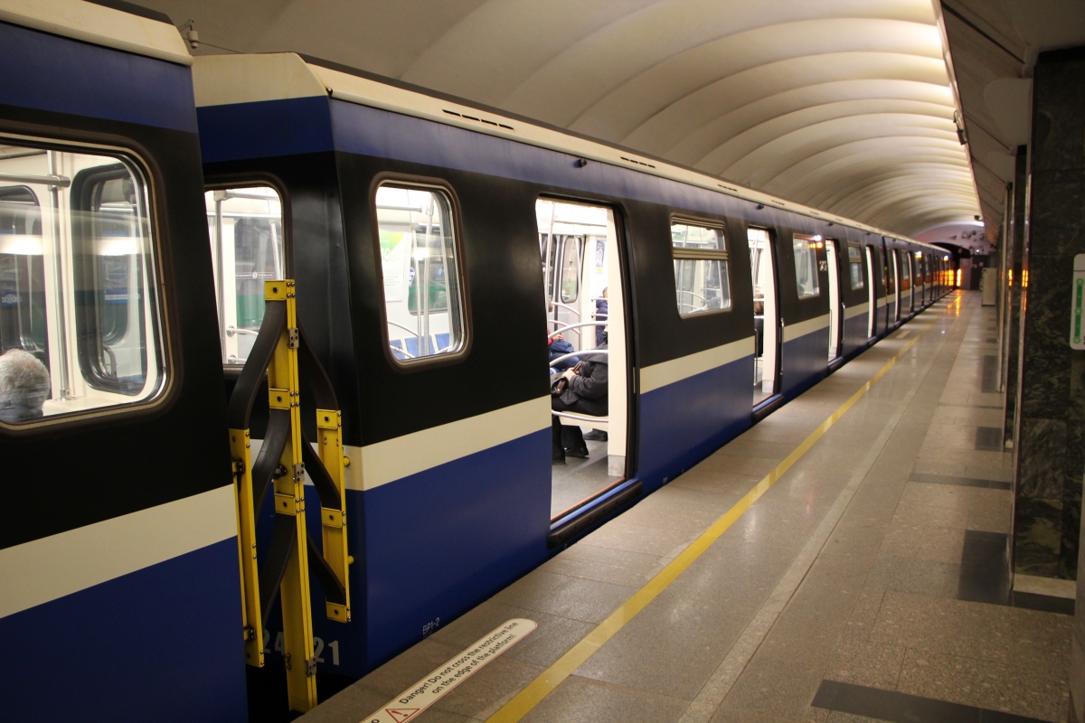 Pietari, 81-724 “Yubileyny” # 24021