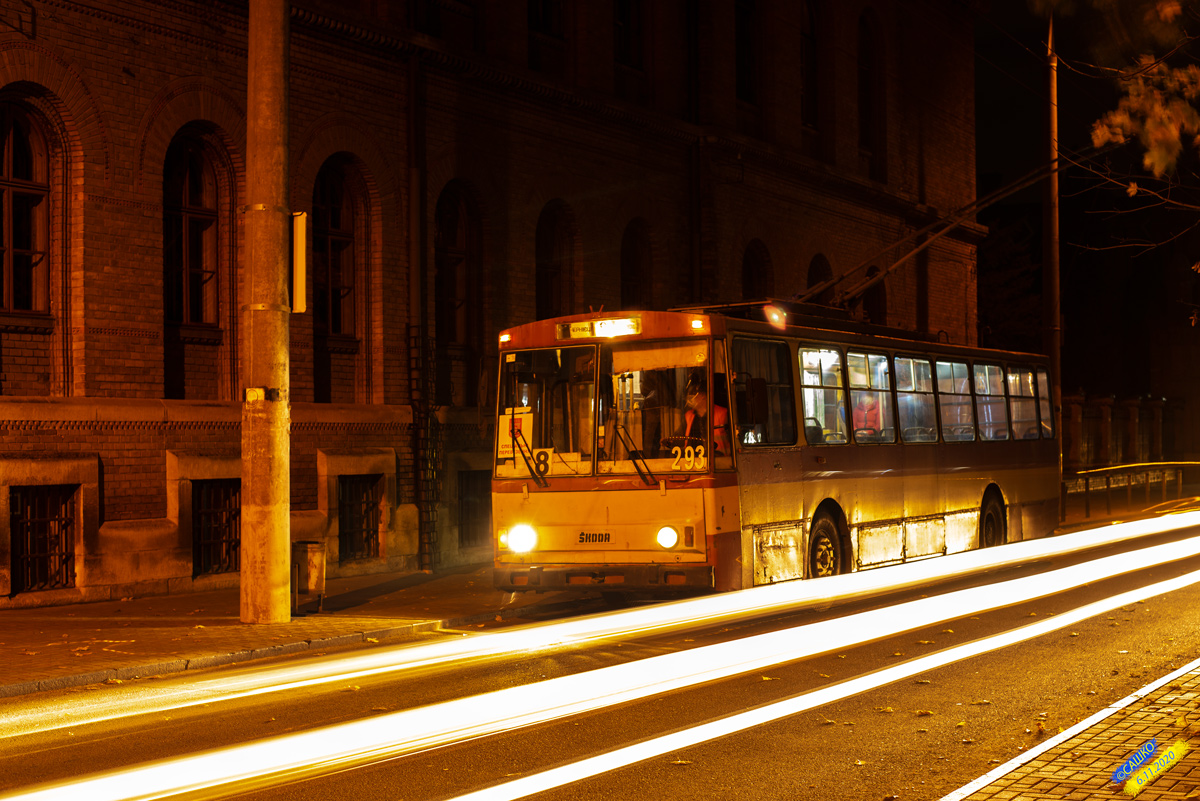 Черновцы, Škoda 14Tr89/6 № 293