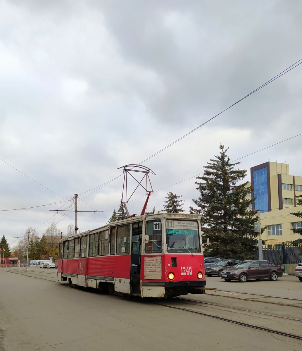 Saratov, 71-605 (KTM-5M3) N°. 1240
