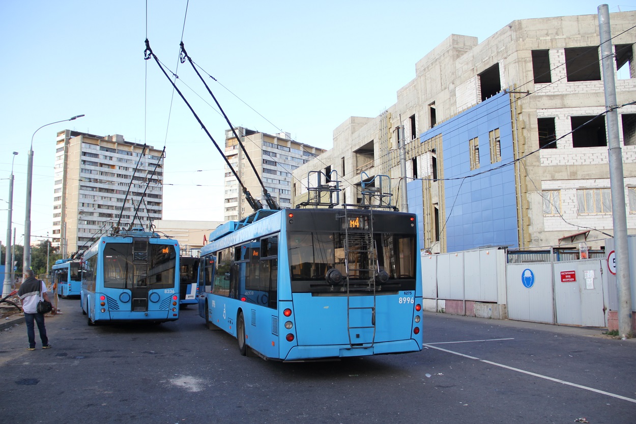 Москва, СВАРЗ-МАЗ-6275 № 8996; Москва, БКМ 321 № 8336