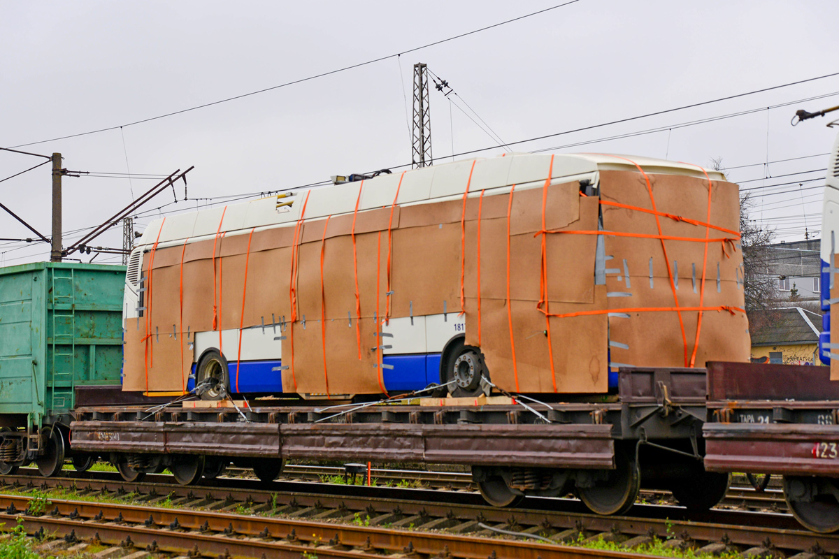 Рига, Škoda 24Tr Irisbus Citelis № 18176; Рига — Транспортировка ПС