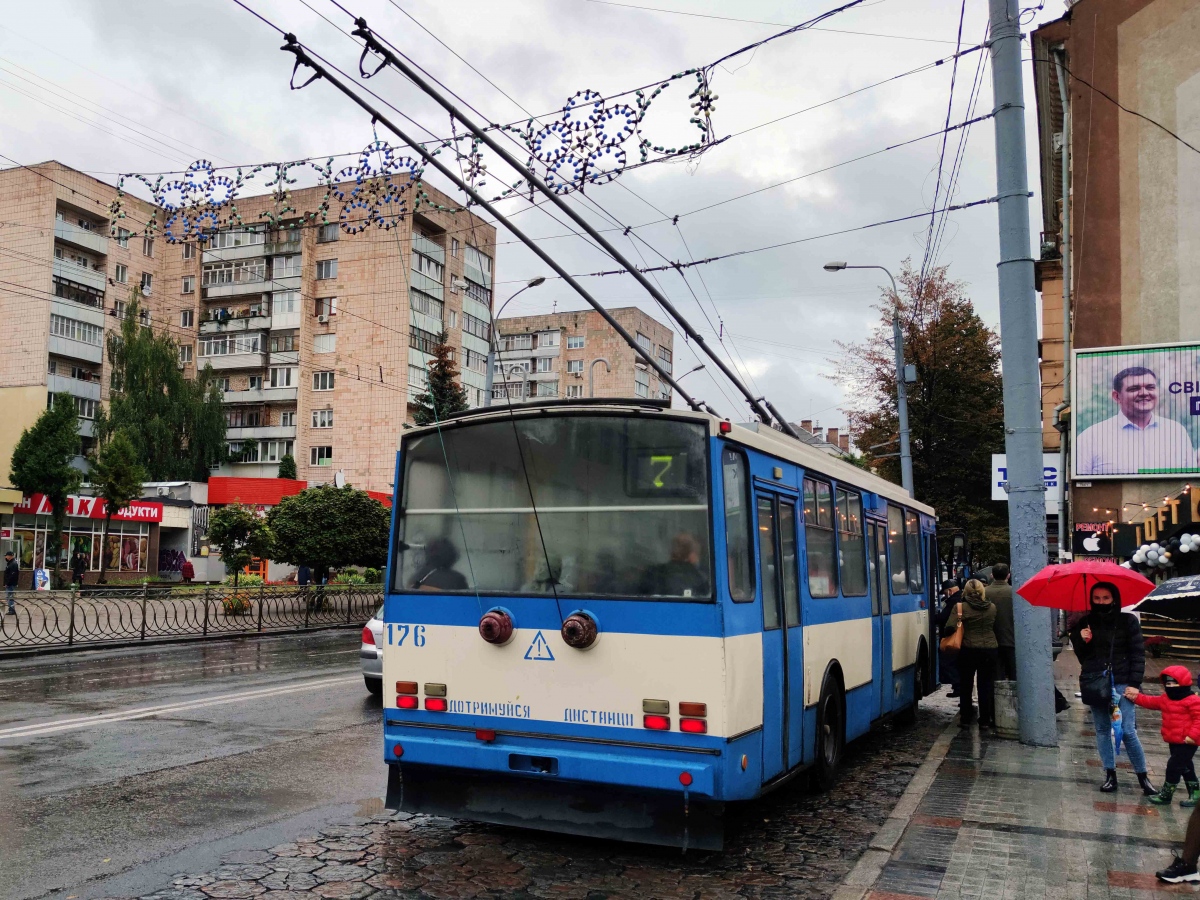 Ровно, Škoda 14Tr17/6M № 176