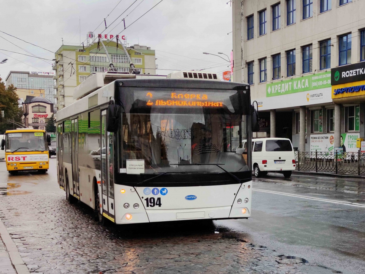 Ровно, Дніпро Т203 № 194