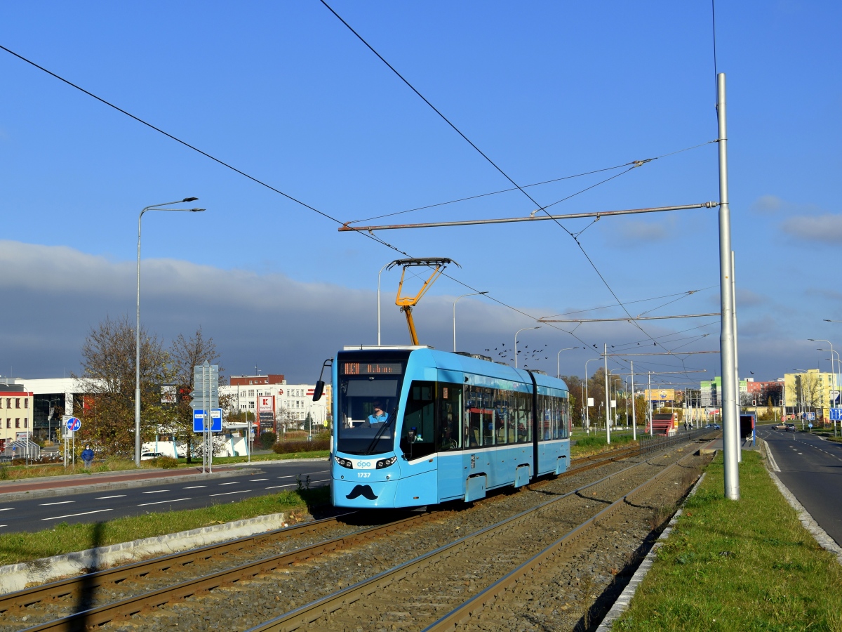 Острава, Stadler Tango NF2 № 1737
