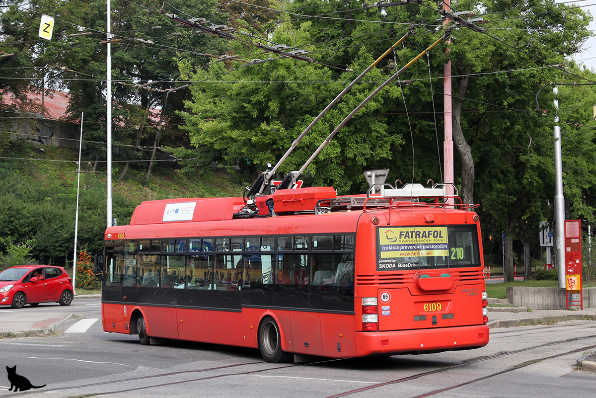 Bratislava, Škoda 30TrDG SOR # 6109