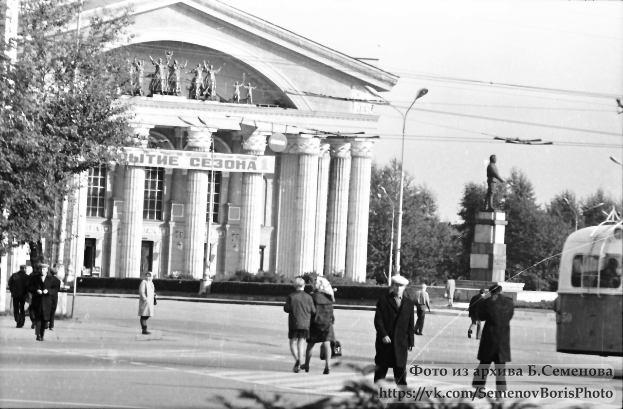 Petrozavodsk, ZiU-5G č. 50; Petrozavodsk — Old photos; Petrozavodsk — Trolleybus Lines and Infrastructure