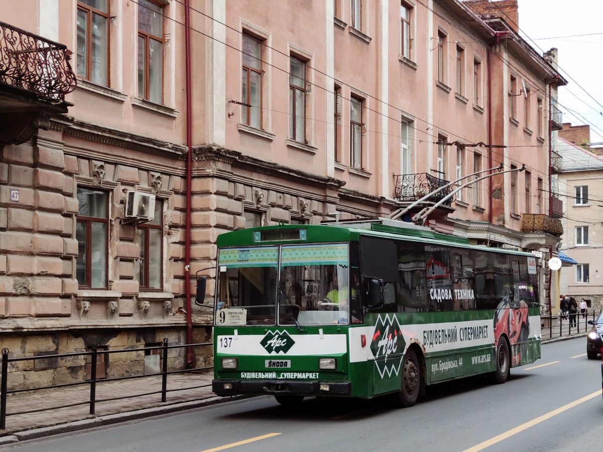 Тернополь, Škoda 14Tr01 № 137