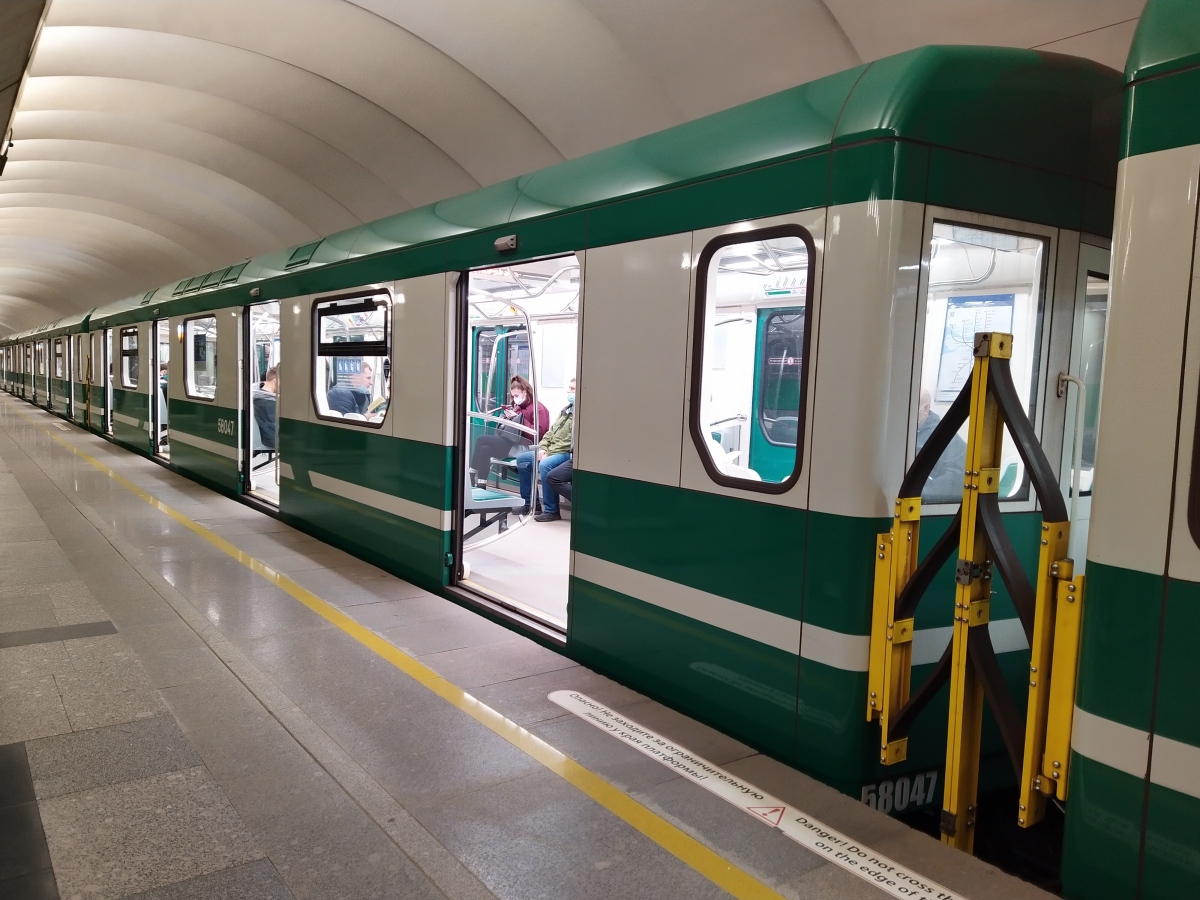 Санкт-Петербург, 81-558.2 «НеВа» № 58047