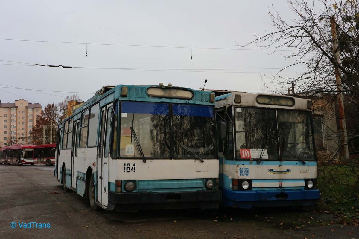 Ивано-Франковск, ЮМЗ Т1Р (Т2П) № 164; Ивано-Франковск, ЮМЗ Т2 № 169