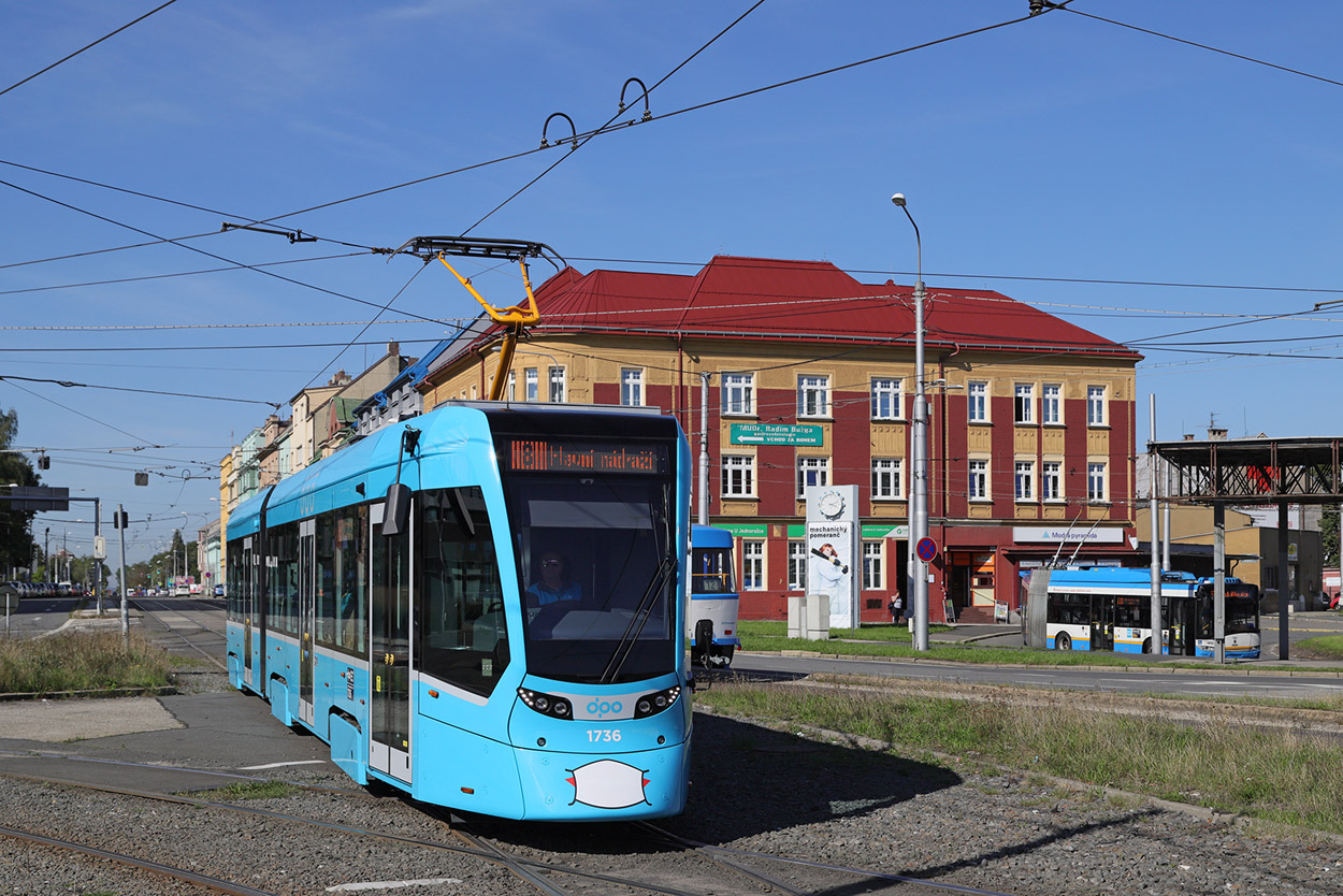 Ostrava, Stadler Tango NF2 Br. 1736