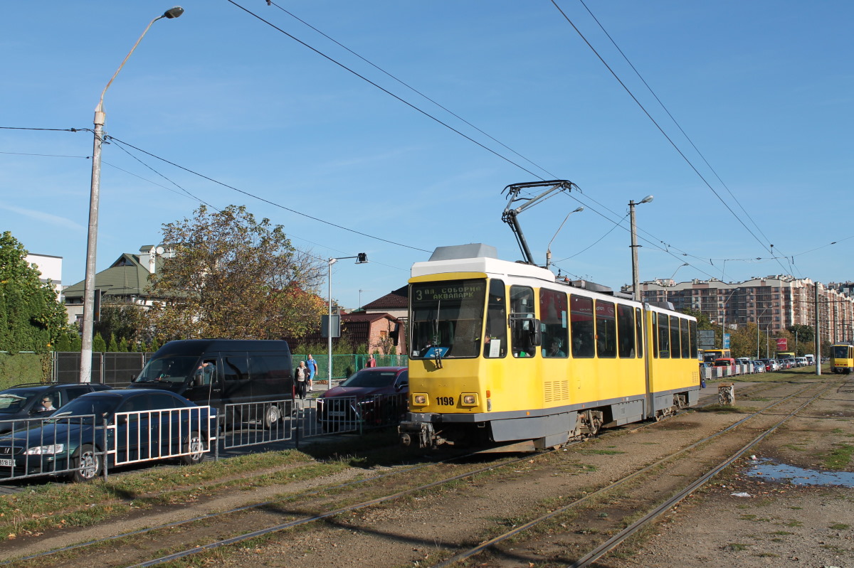 Львов, Tatra KT4DM № 1198