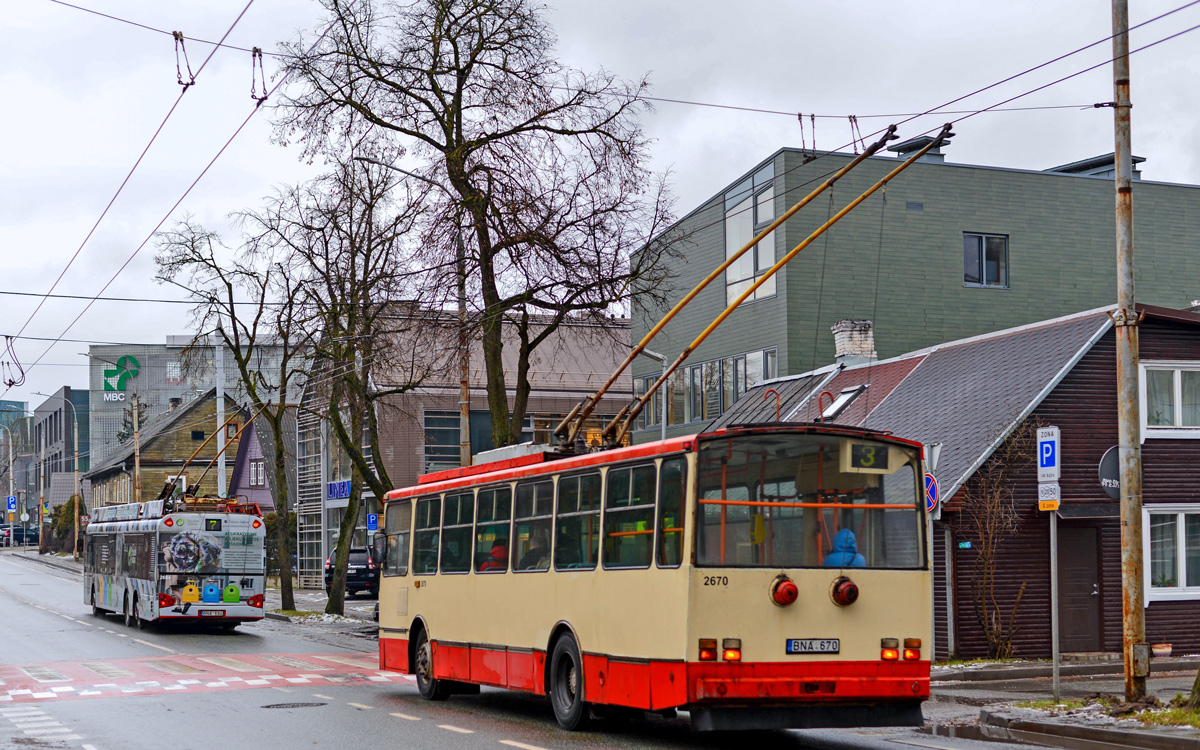 Вильнюс, Škoda 14Tr17/6M № 2670