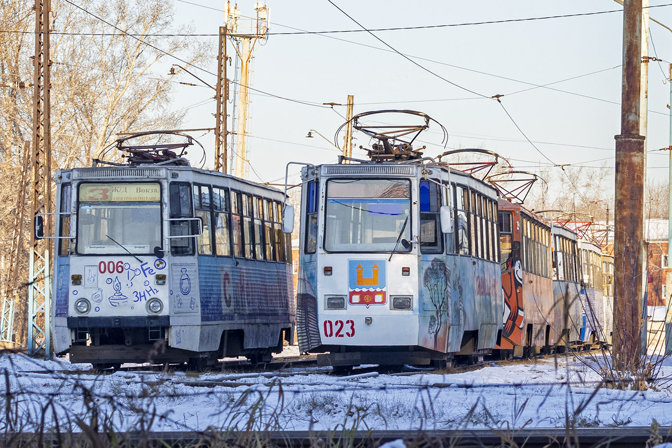 Usolye-Sibirskoye, 71-605 (KTM-5M3) nr. 006; Usolye-Sibirskoye, 71-605 (KTM-5M3) nr. 023