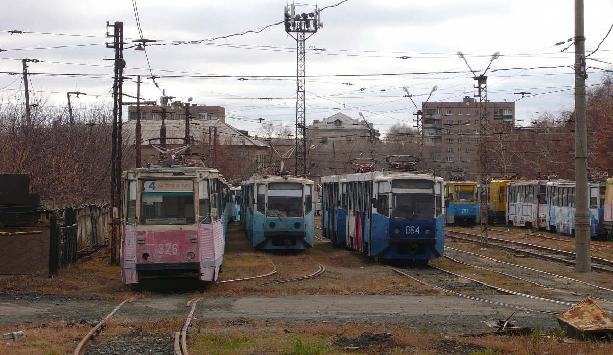 Орск, 71-605А № 326; Орск, 71-608КМ № 002; Орск, 71-608КМ № 064