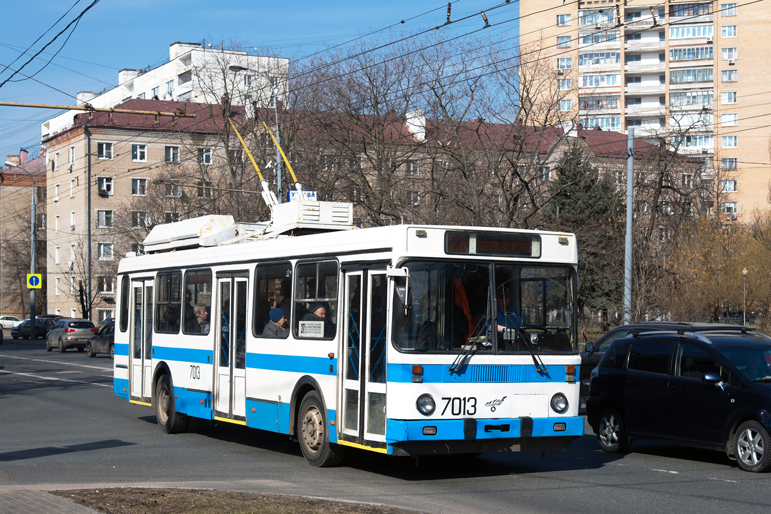 Москва, МТрЗ-5279-0000010 № 7013