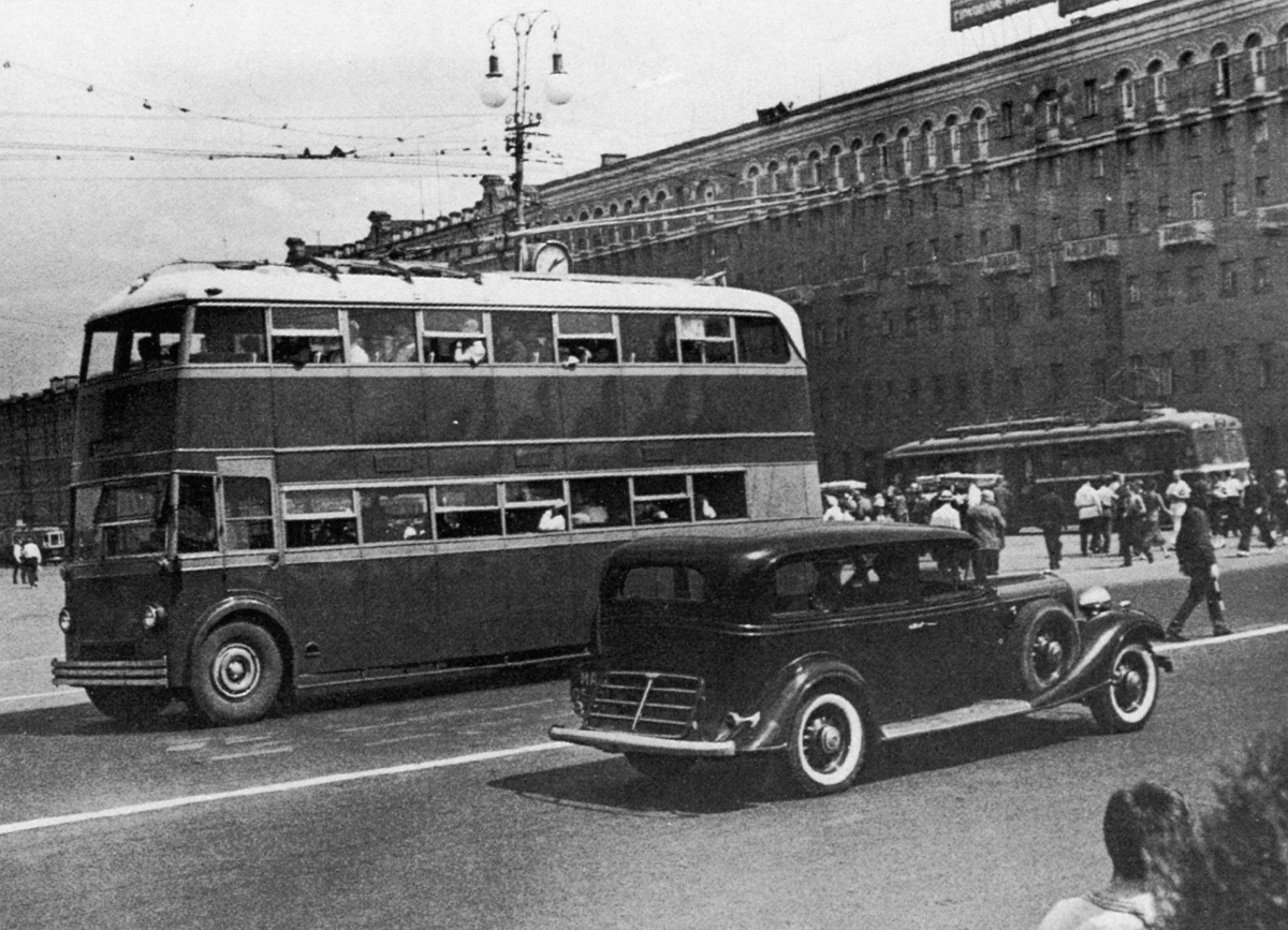 Москва, ЯТБ-3 № 1005; Москва — Исторические фотографии — Двухэтажные троллейбусы (1937-1953)