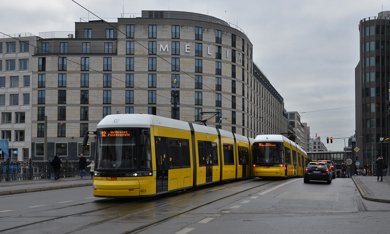 Берлин, Bombardier Flexity Berlin (GT6-08ZR/F6Z) № 4023
