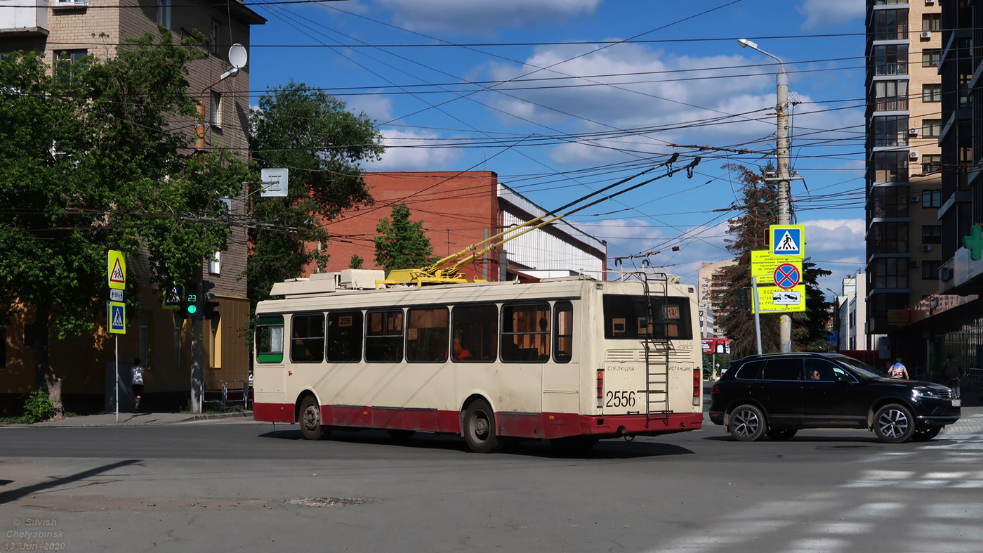 Челябинск, ЛиАЗ-5280 (ВЗТМ) № 2556