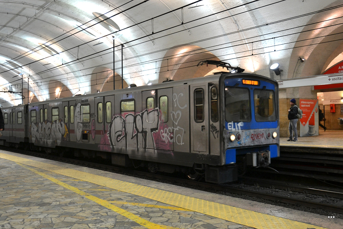 Рим, Breda MB100 № MB029