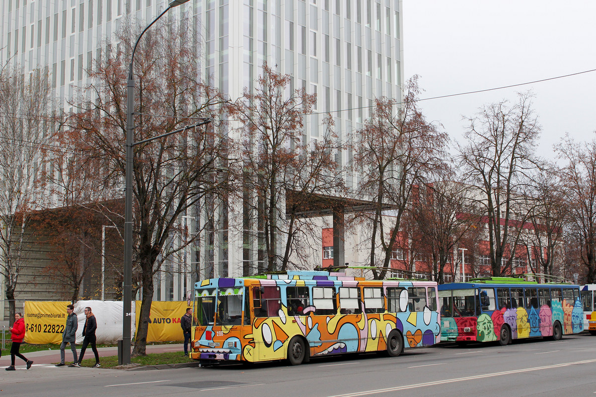 Каунас, Škoda 14Tr02/6 № 298