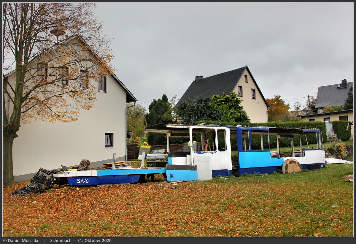 Плауэн, Tatra KT4DMC № 240; Грайц — Plauen tram 240 in "Villageclub"