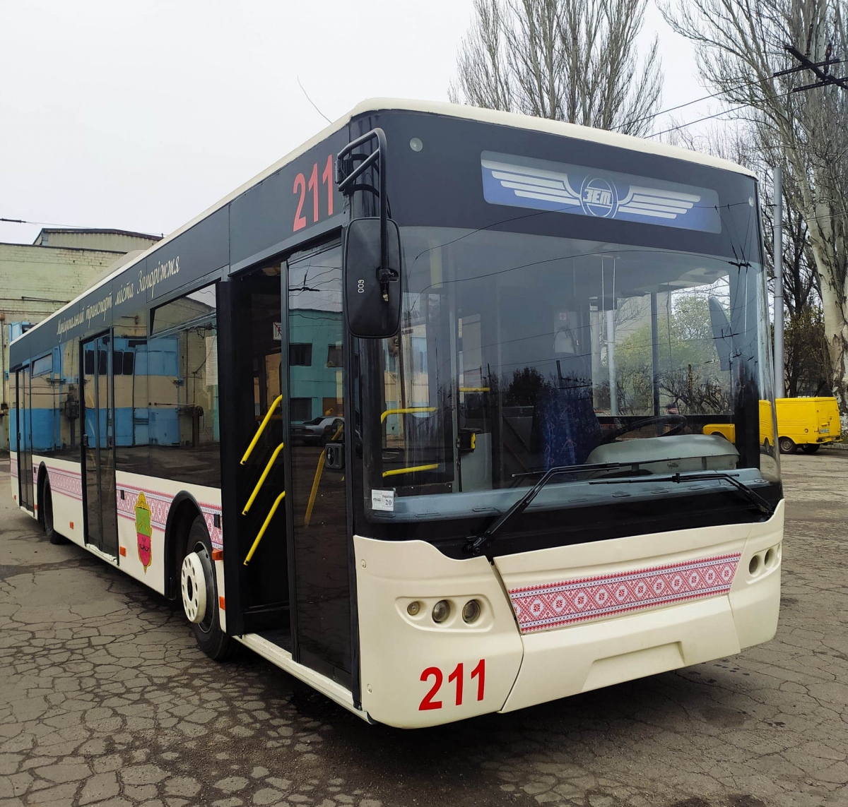 Запорожье, ЛАЗ E183D1 № 211