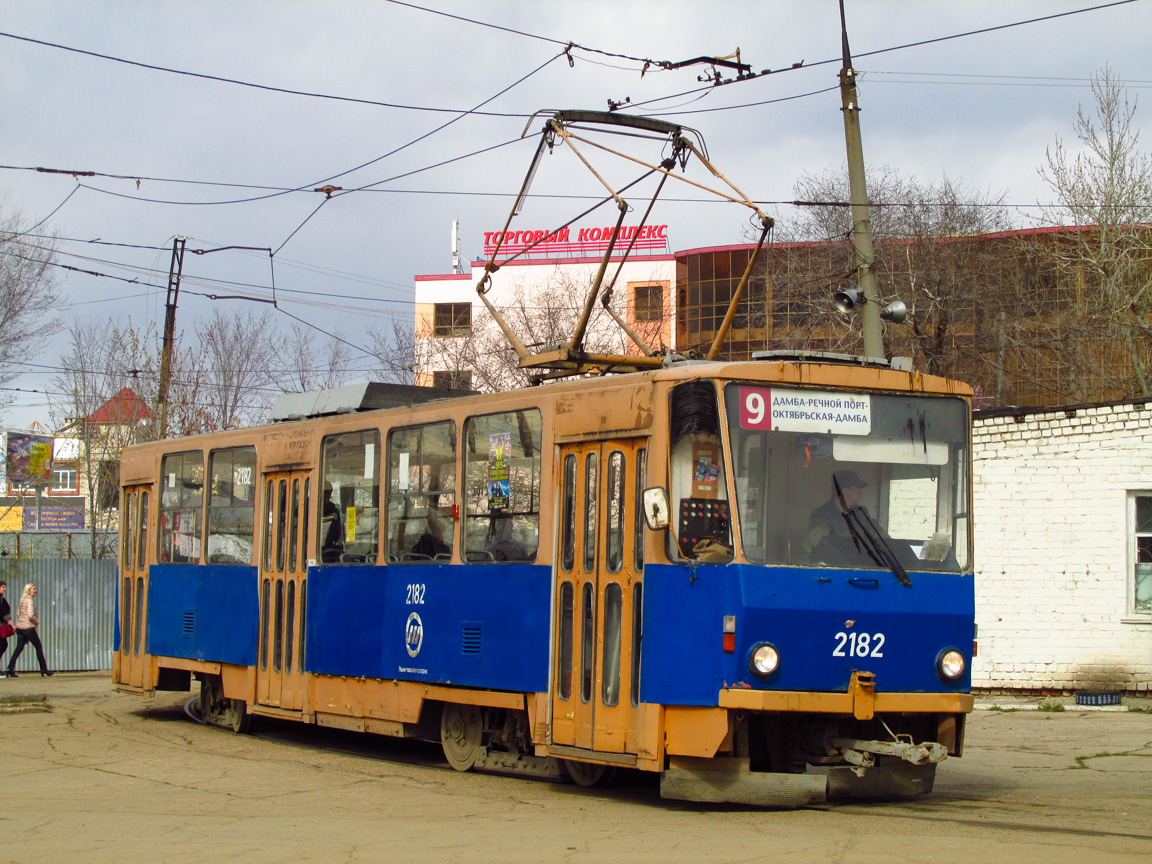 Uljanovszk, Tatra T6B5SU — 2182