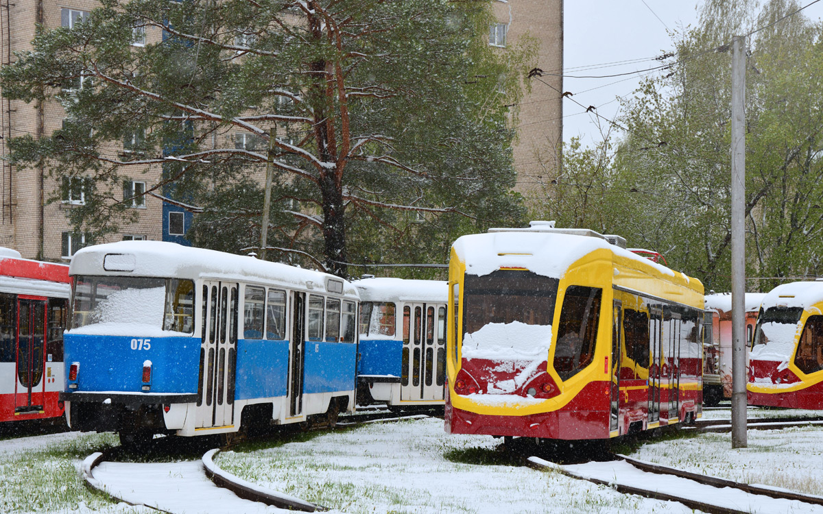 Даугавпилс, Tatra T3DC2 № 075; Даугавпилс, 71-911 «City Star» № 021