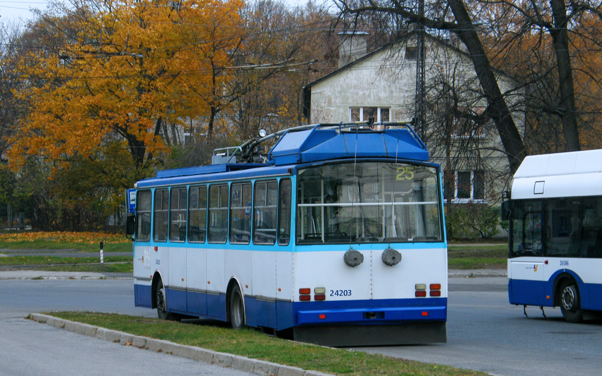 Рига, Škoda 14Tr18/6M № 24203