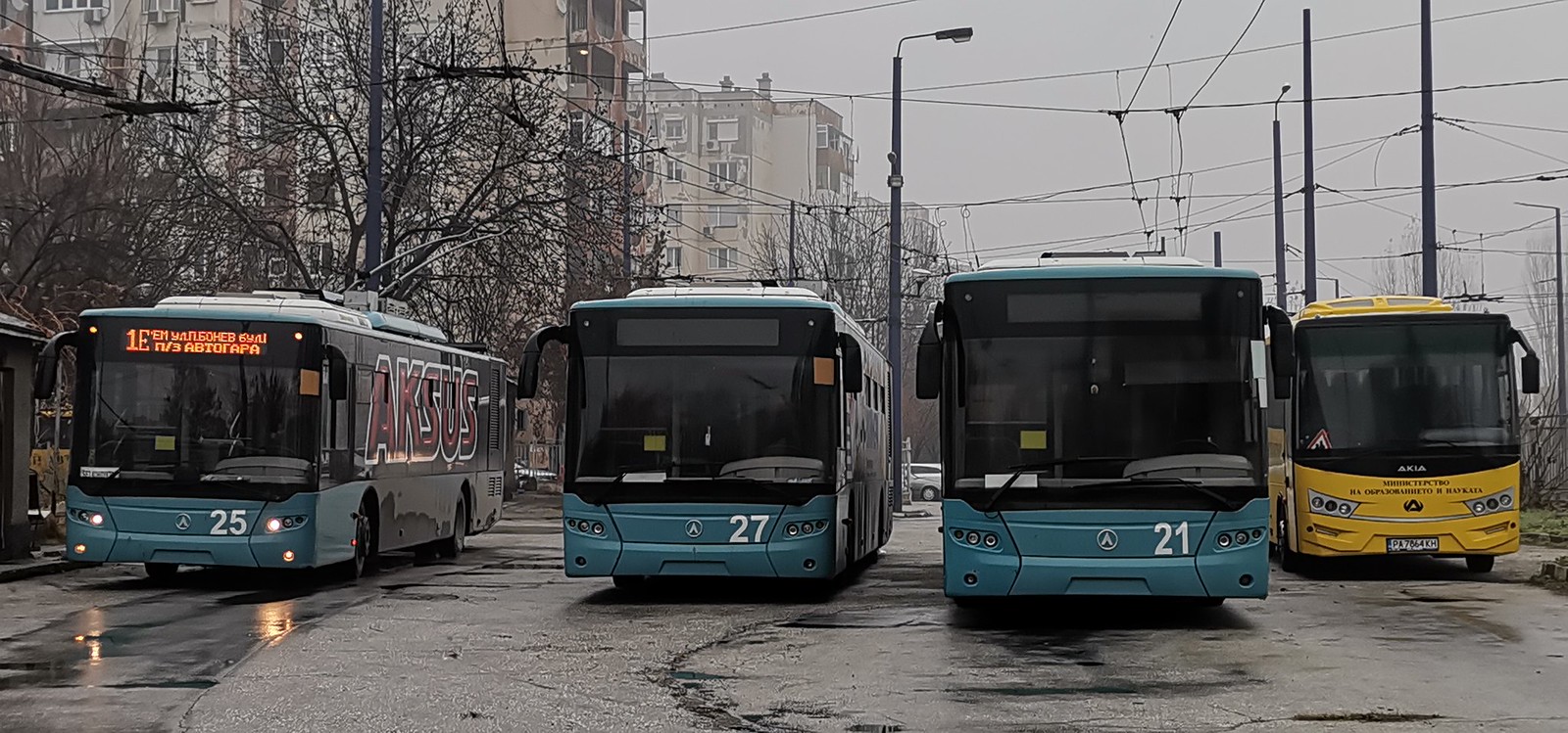Пазарджик, ЛАЗ E183A1 № 25; Пазарджик, ЛАЗ E183A1 № 27; Пазарджик, ЛАЗ E183A1 № 21
