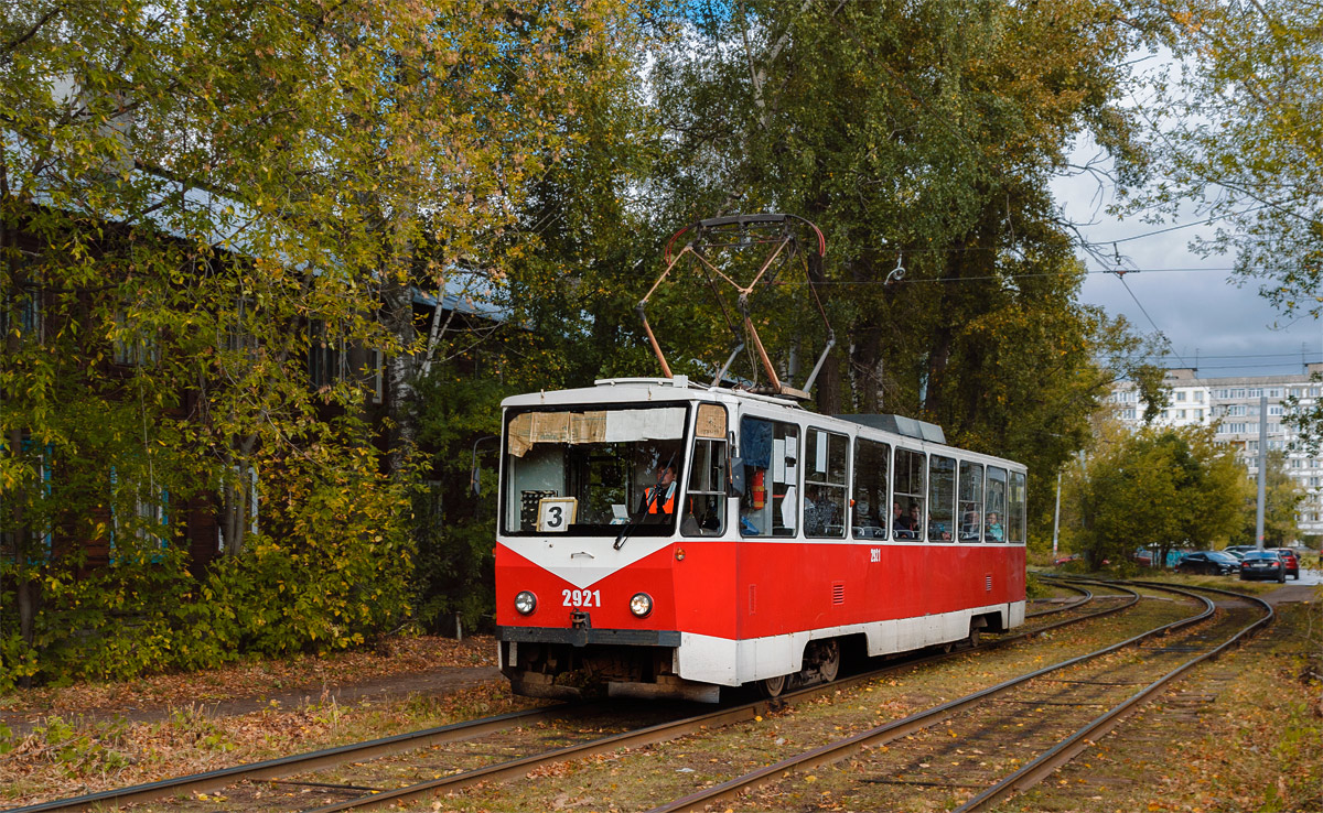 Nizhny Novgorod, Tatra T6B5SU Br. 2921