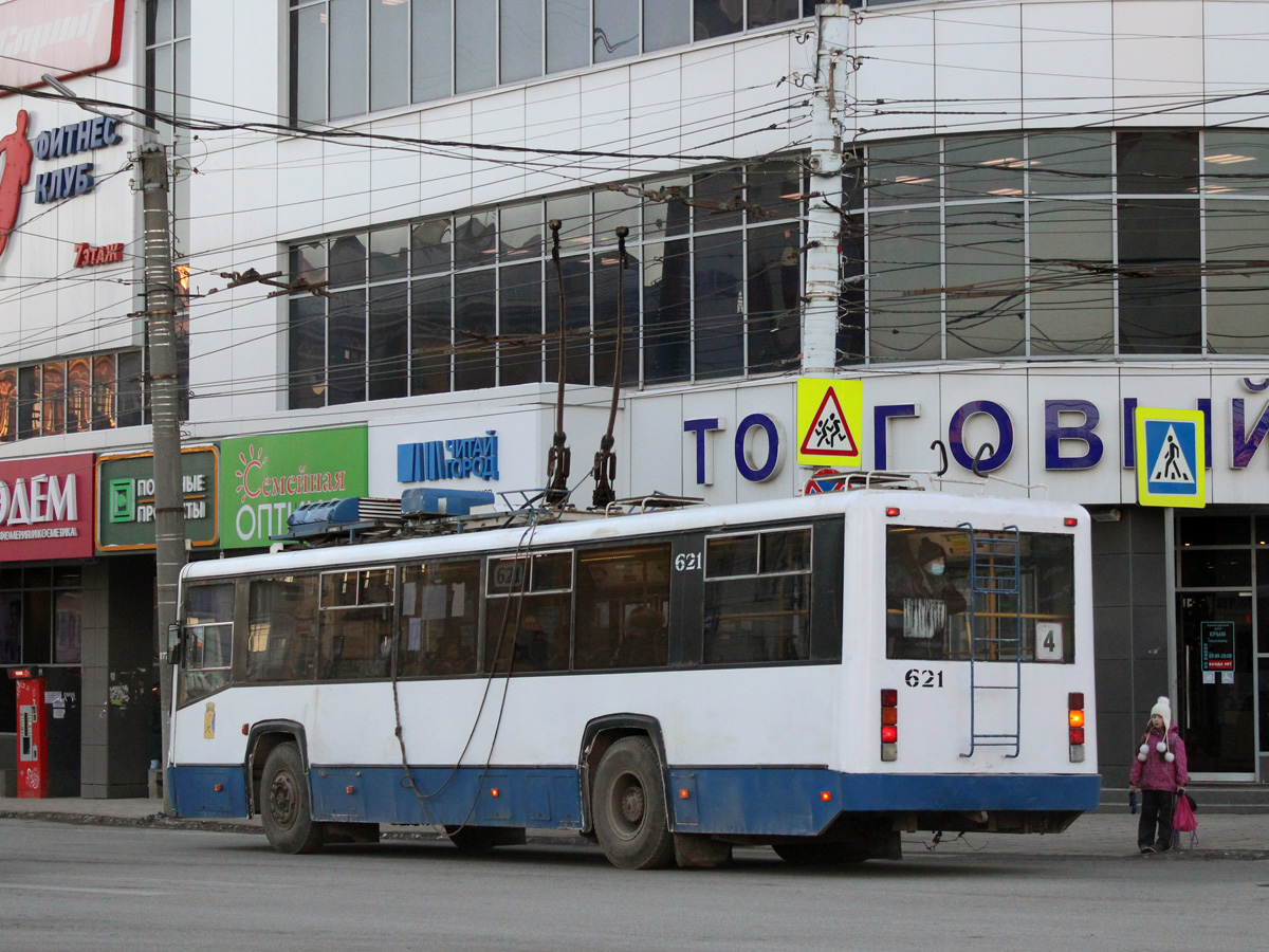 Киров, БТЗ-52768Р № 621