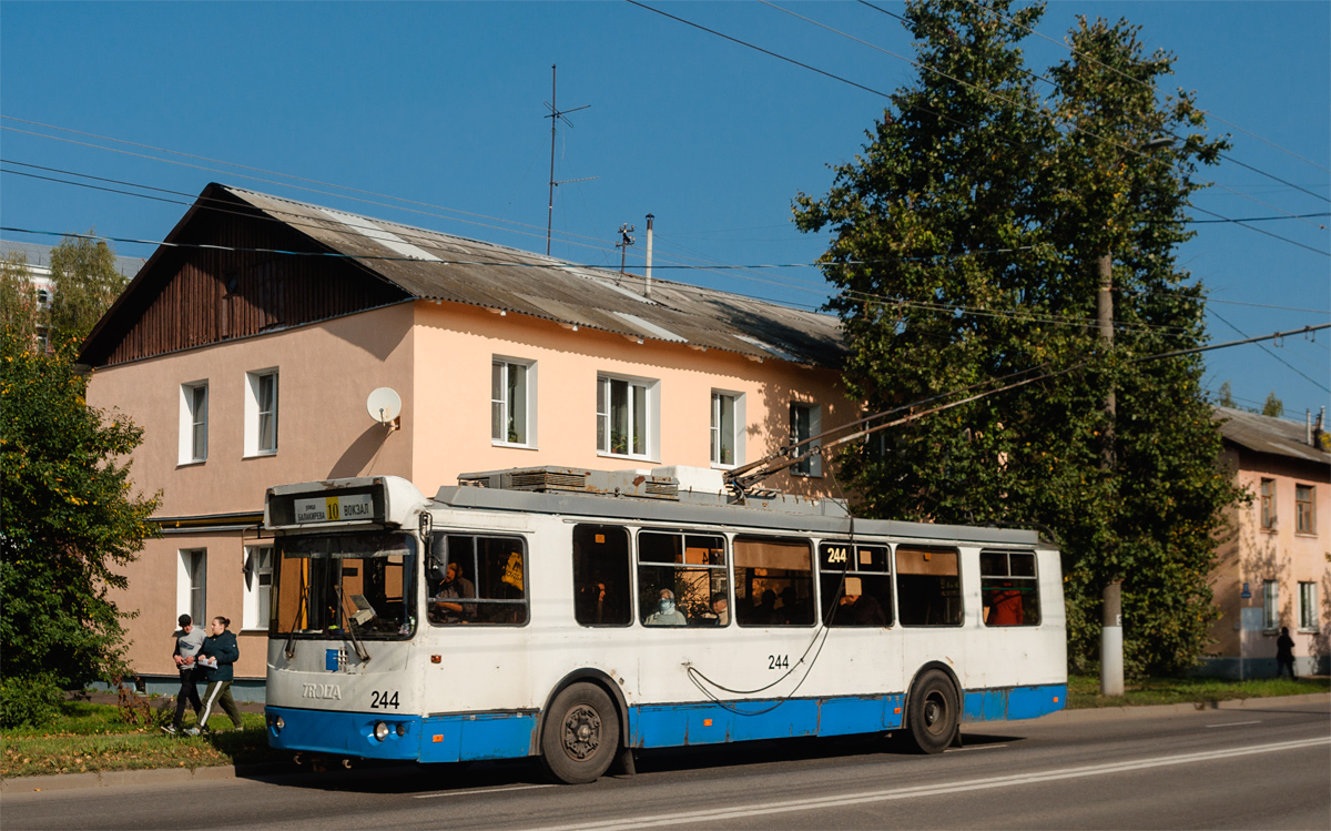 Владимир, ЗиУ-682Г-016.02 № 244