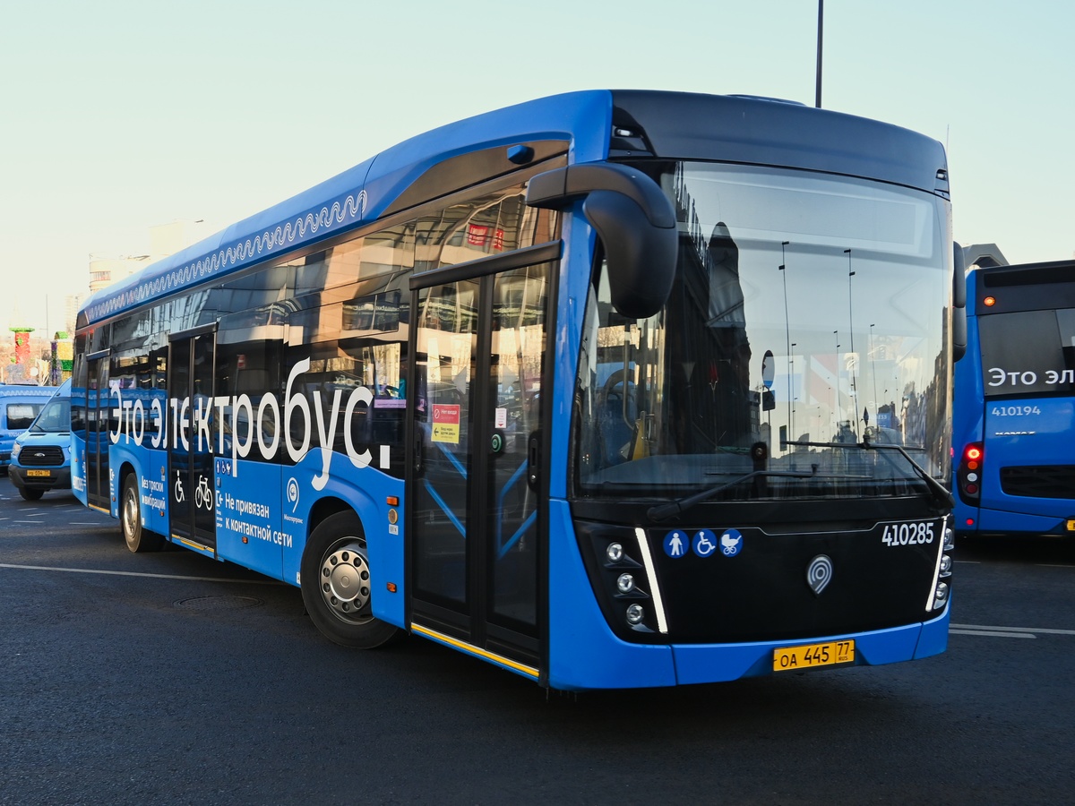 Москва, КАМАЗ-6282 № 410285