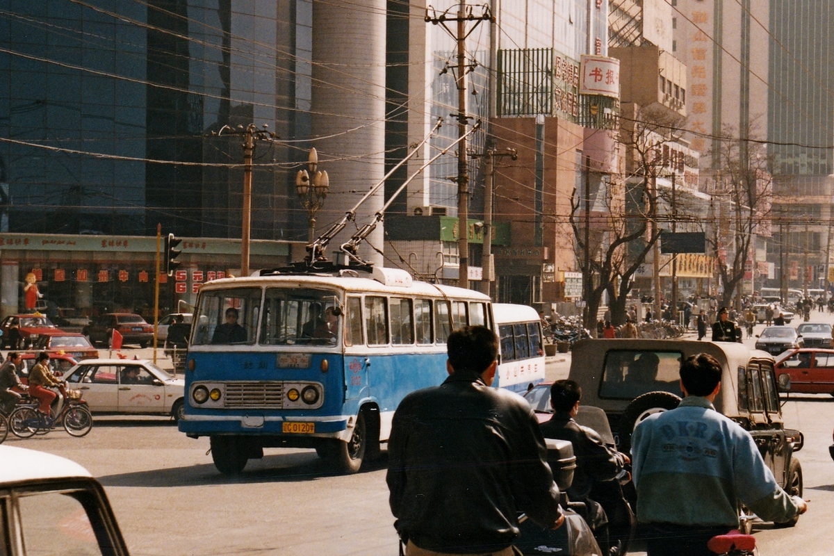 Аньшань, Shanghai SK541 № 2102