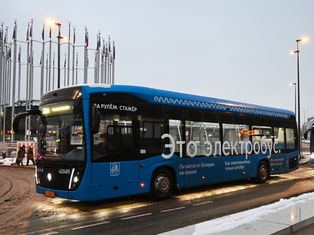 Москва, КАМАЗ-6282 № 410489