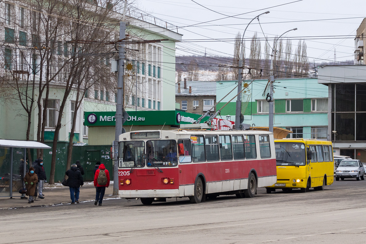 Saratovas, ZiU-682G-016 (012) nr. 2205