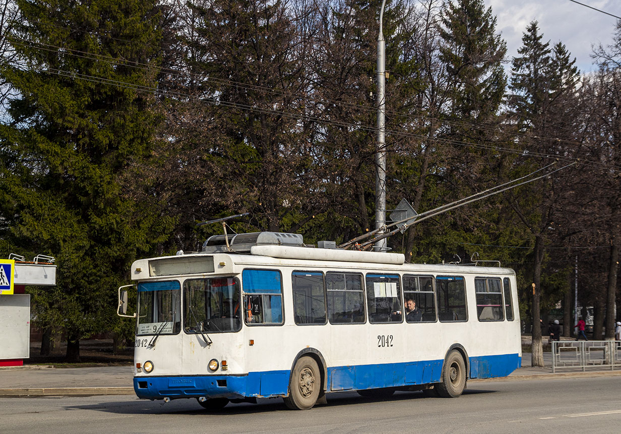 Уфа, БТЗ-5276-04 № 2042