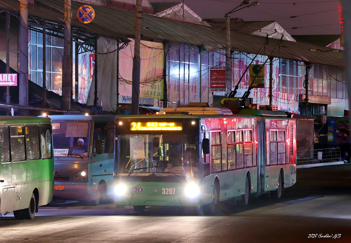 Харьков, ЛАЗ E301D1 № 3207