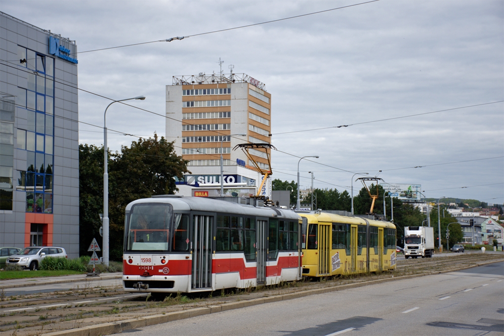 Брно, Vario LFR.E № 1598