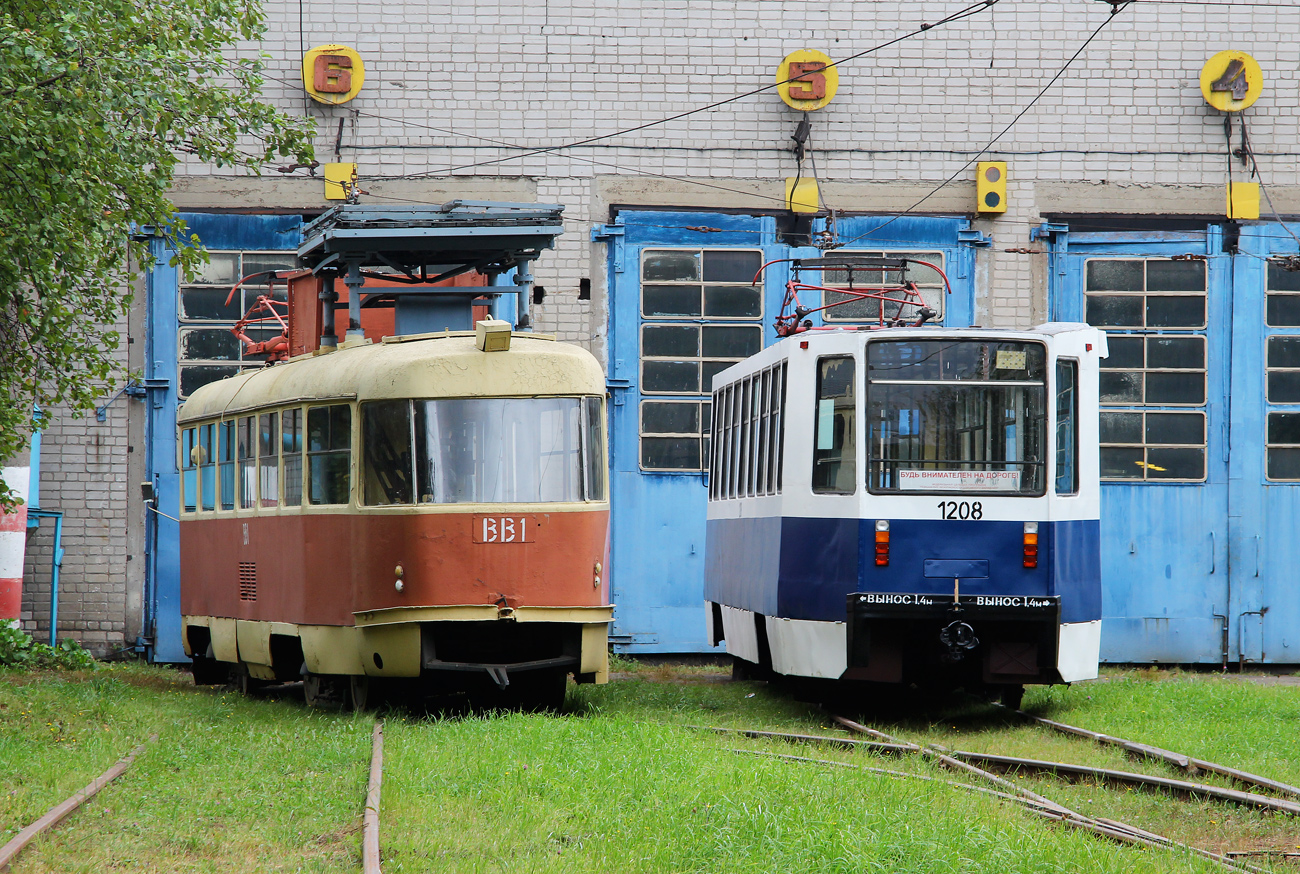 Нижний Новгород, Tatra T3SU № ВВ-1; Нижний Новгород, 71-608К № 1208 Нижний Новгород, Tatra T3SU № ВВ-1; Нижний Новгород, 71-608К № 1208