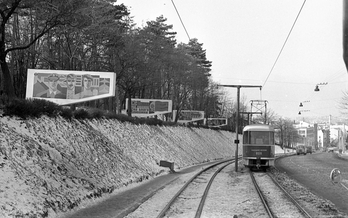 Львов, Tatra T4SU № 809