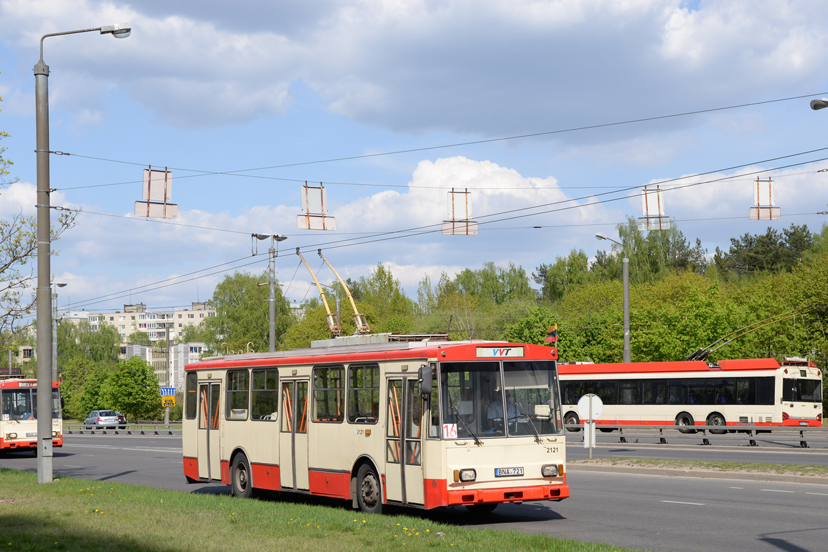 Вильнюс, Škoda 14Tr10/6 № 2121