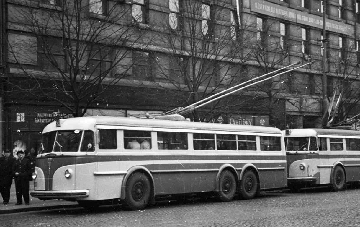 Прага, Tatra T400 № 393