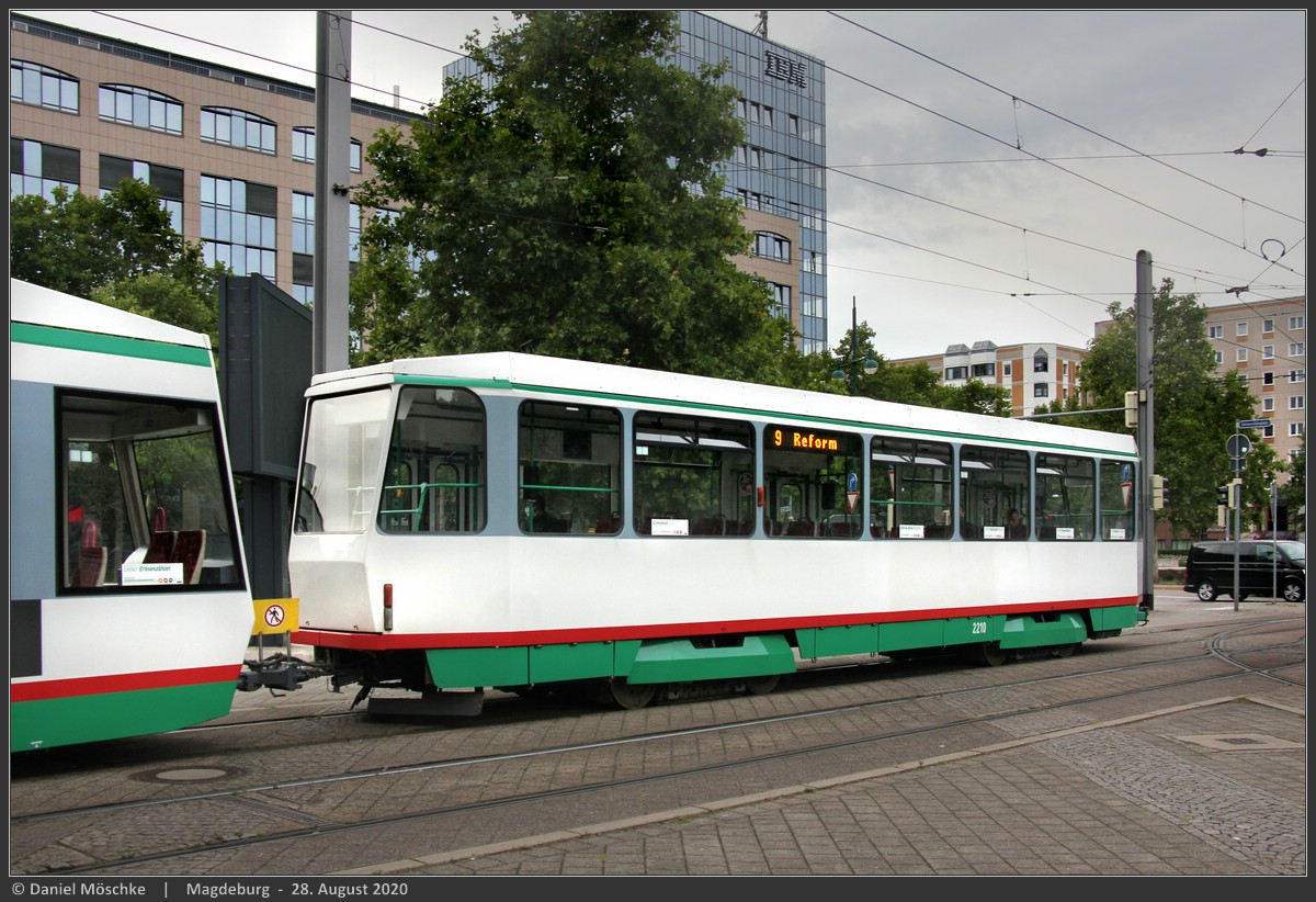 Magdeburg, Tatra B6A2M — 2210
