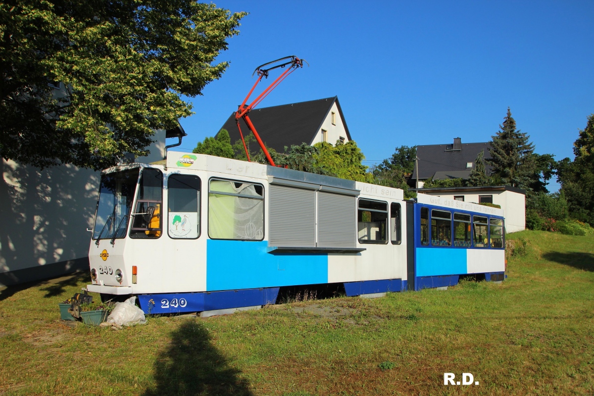Плауэн, Tatra KT4DMC № 240; Грайц — Plauen tram 240 in "Villageclub"