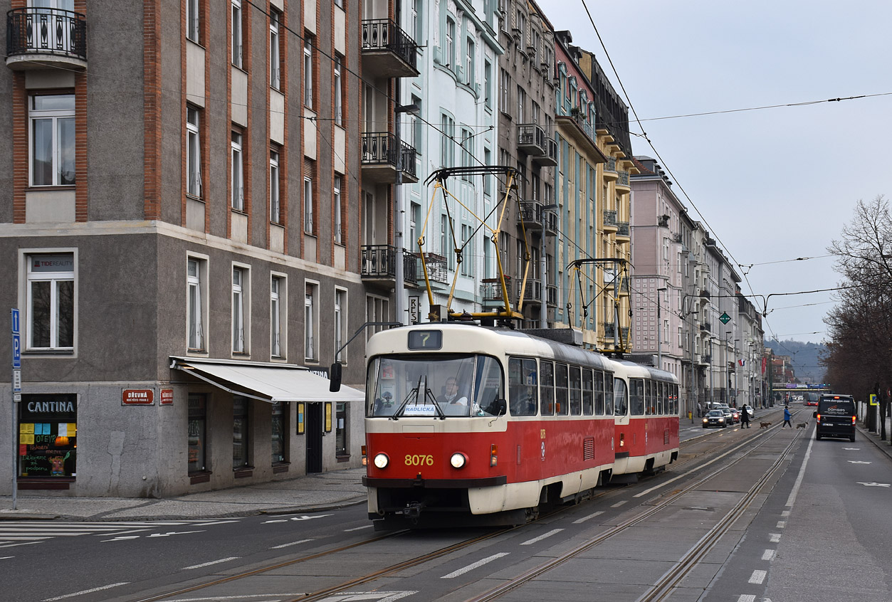 Прага, Tatra T3M2-DVC № 8076
