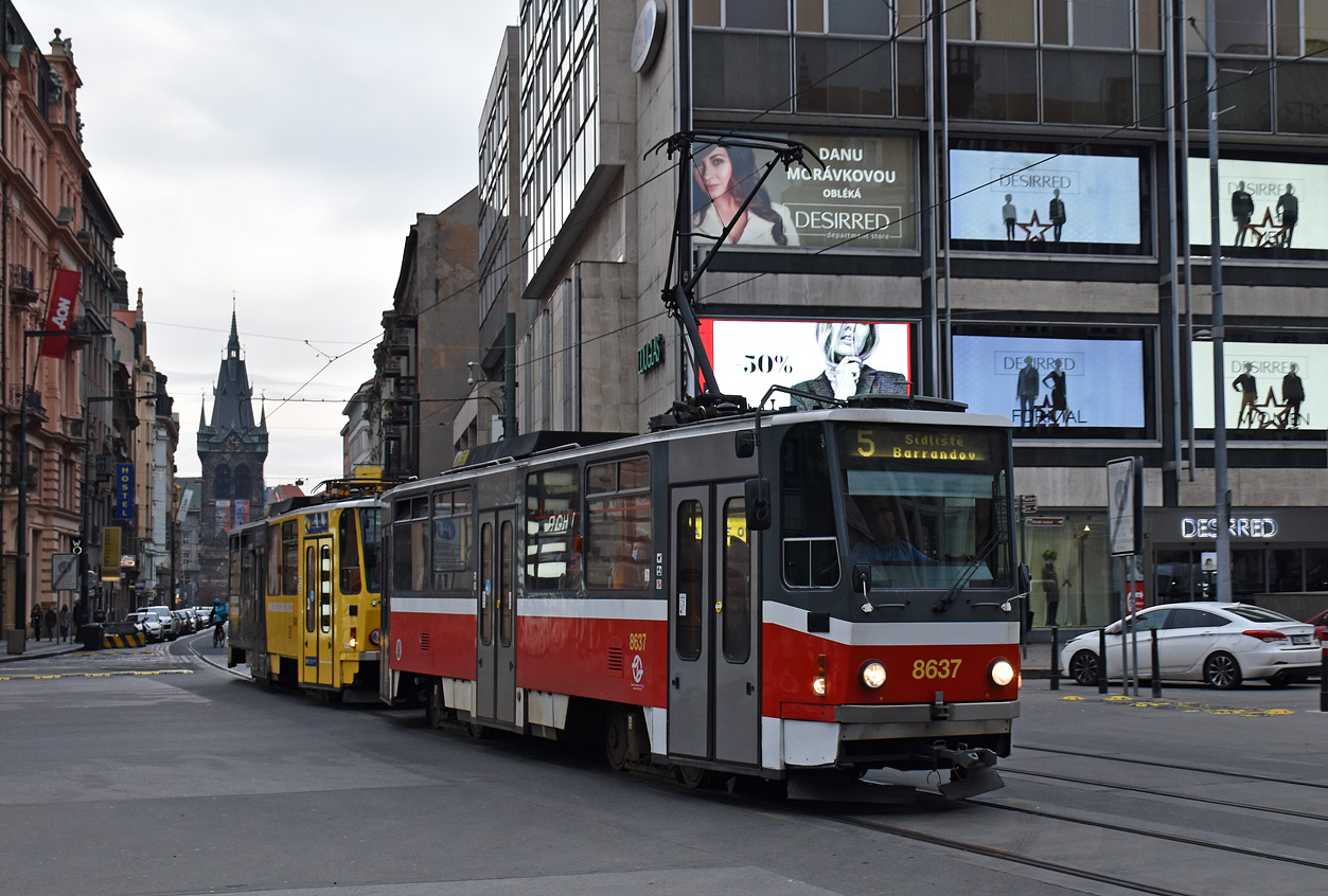 Praga, Tatra T6A5 Nr. 8637