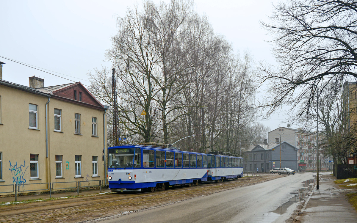 Riga, Tatra T6B5SU — 32036
